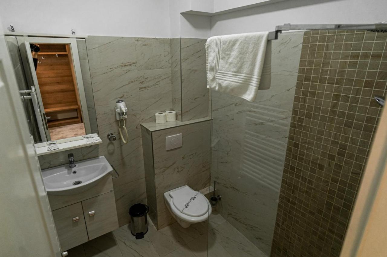 Camere De Inchiriat Elisei Timisoara Bagian luar foto